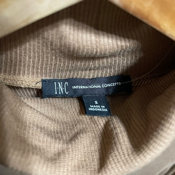 INC International Concepts Women's Puff-Sleeve Turtleneck Top Brown Size Small - Picture 4 of 7